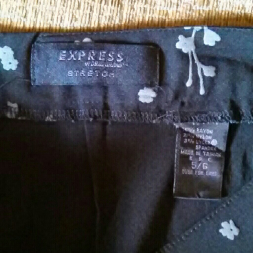 Women's Vintage 1990s Express Embossed Floral Mini Skirt - Picture 3 of 3